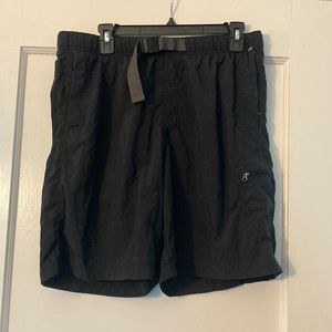 Black Columbia shorts size medium never worn